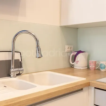 Lägenhet Modern Duplex Tommy