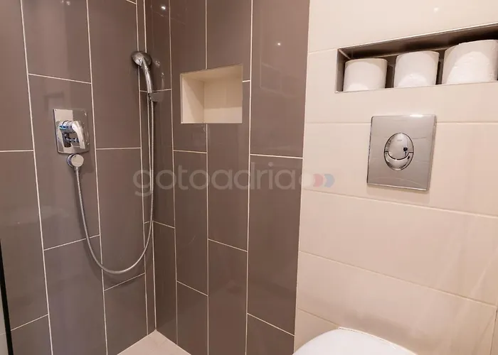 Modern Duplex Tommy * Makarska