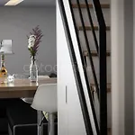 Modern Duplex Tommy * Μακάρσκα